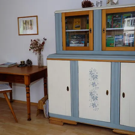 דירה Alte Schmiede להר