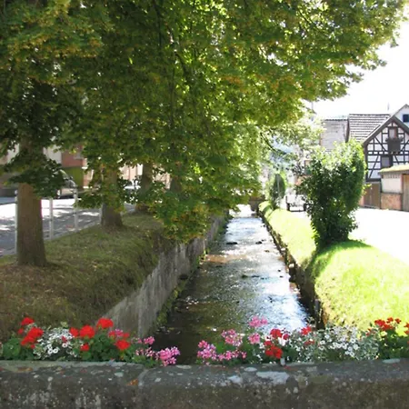 Alte Schmiede * להר