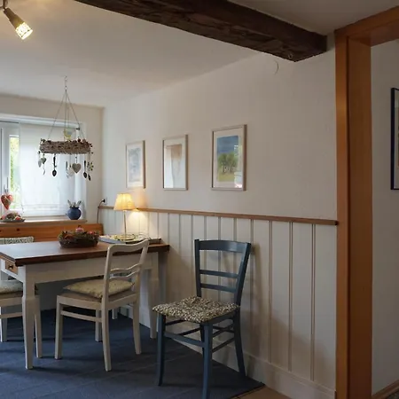 Alte Schmiede * להר